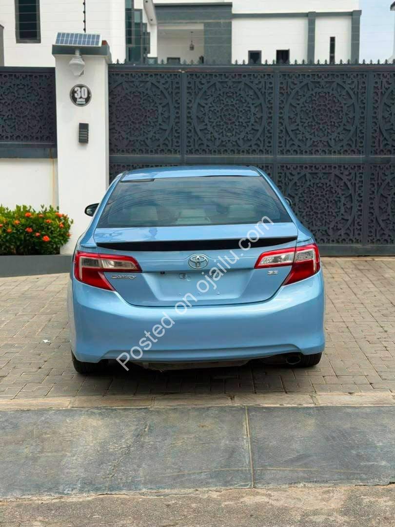 Untampered Toyota Camry SE ’14: Drive Now, 7.2M!