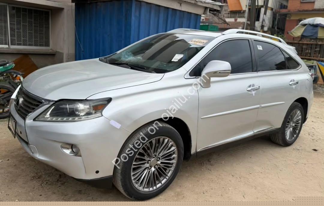 2013 Lexus RX350: Pristine & Loaded