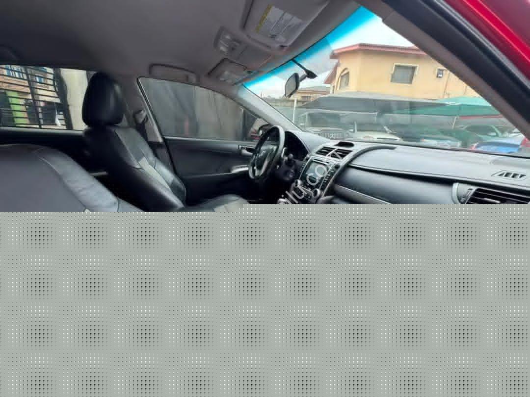 Toyota Camry Sport 2014 – Pristine & Foreign Used!