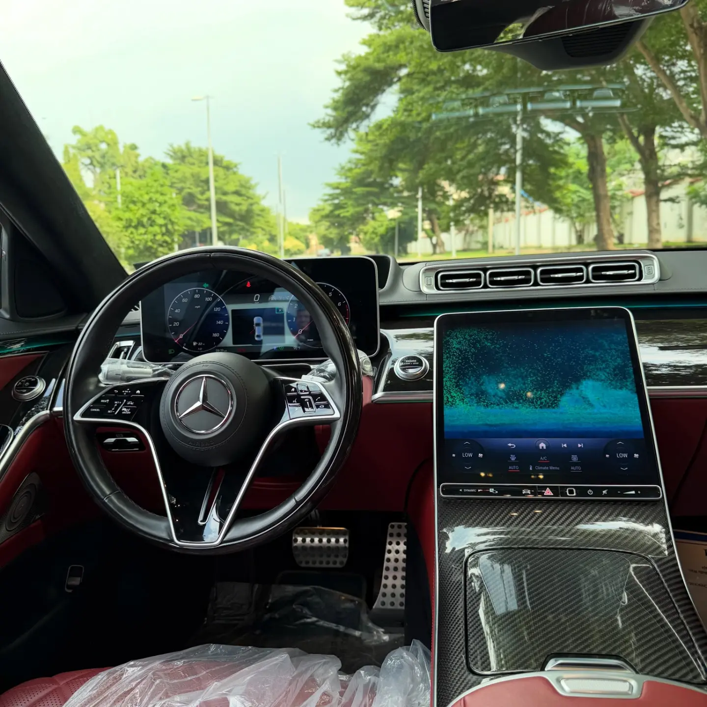 Executive Luxury: 2023 S580, 25K Miles