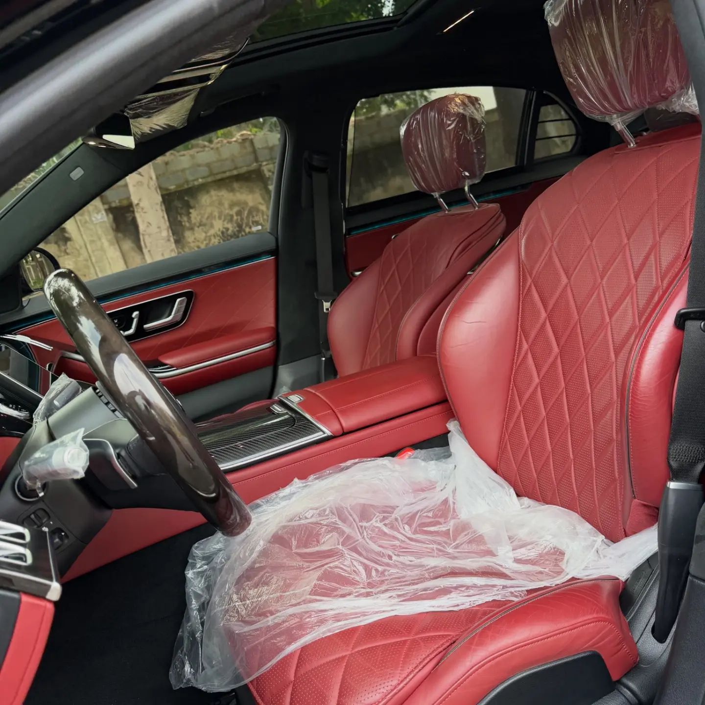 Executive Luxury: 2023 S580, 25K Miles
