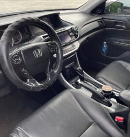Clean Honda Accord 2013