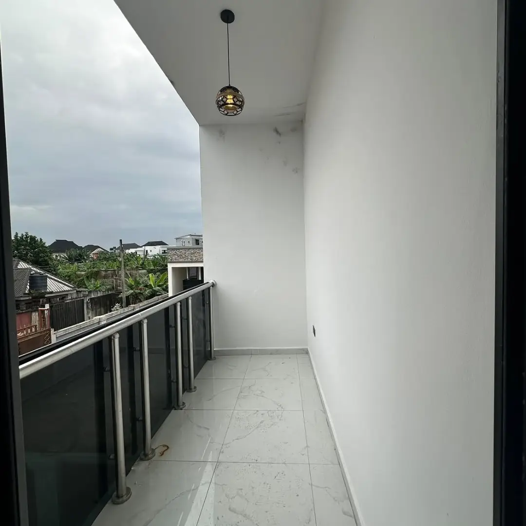 Own Port Harcourt’s Finest: 4 Ensuite Bedrooms in Secure Akwaka!
