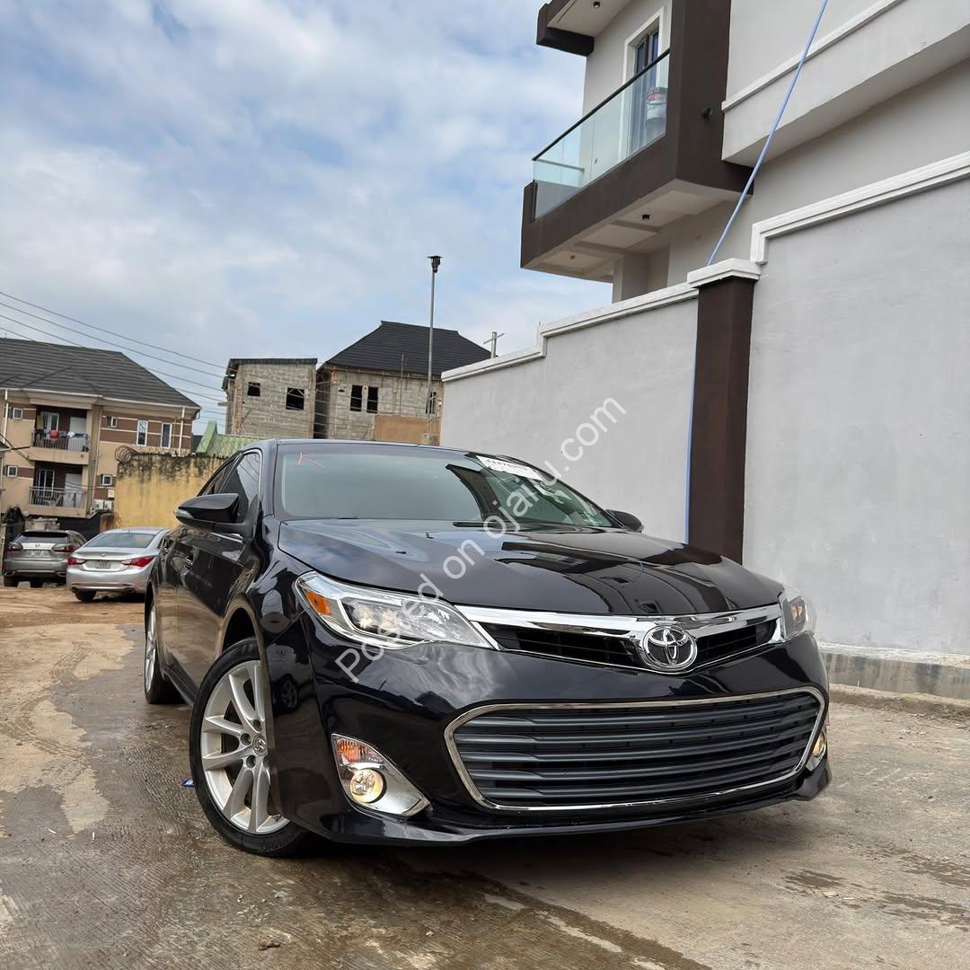 2013 Toyota Avalon XLE – Cleanish Luxury, 16m Only!