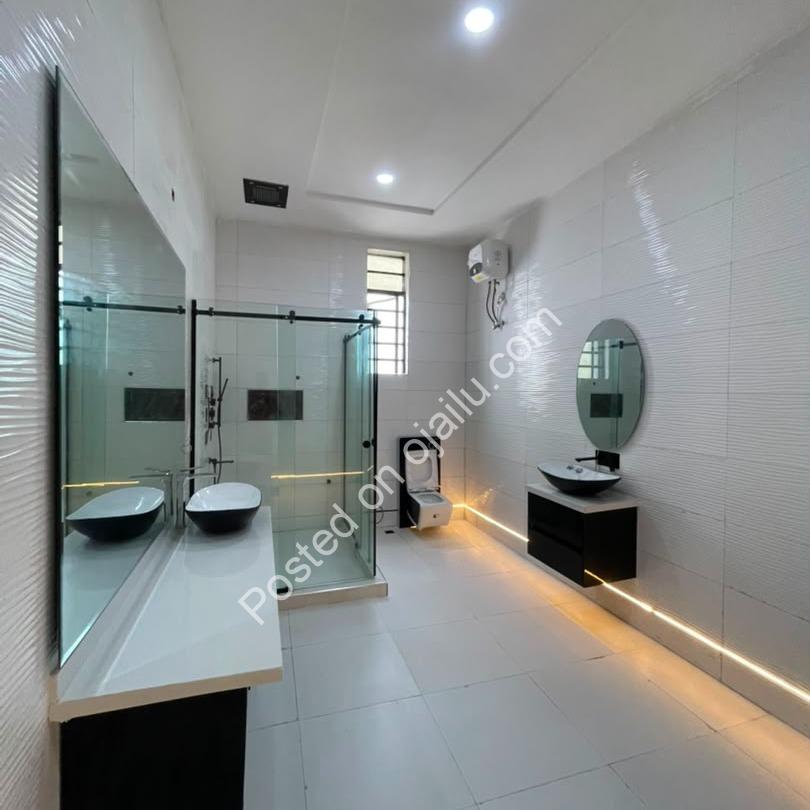 5-Bed Ikota Duplex: Pool, Gym & Cinema