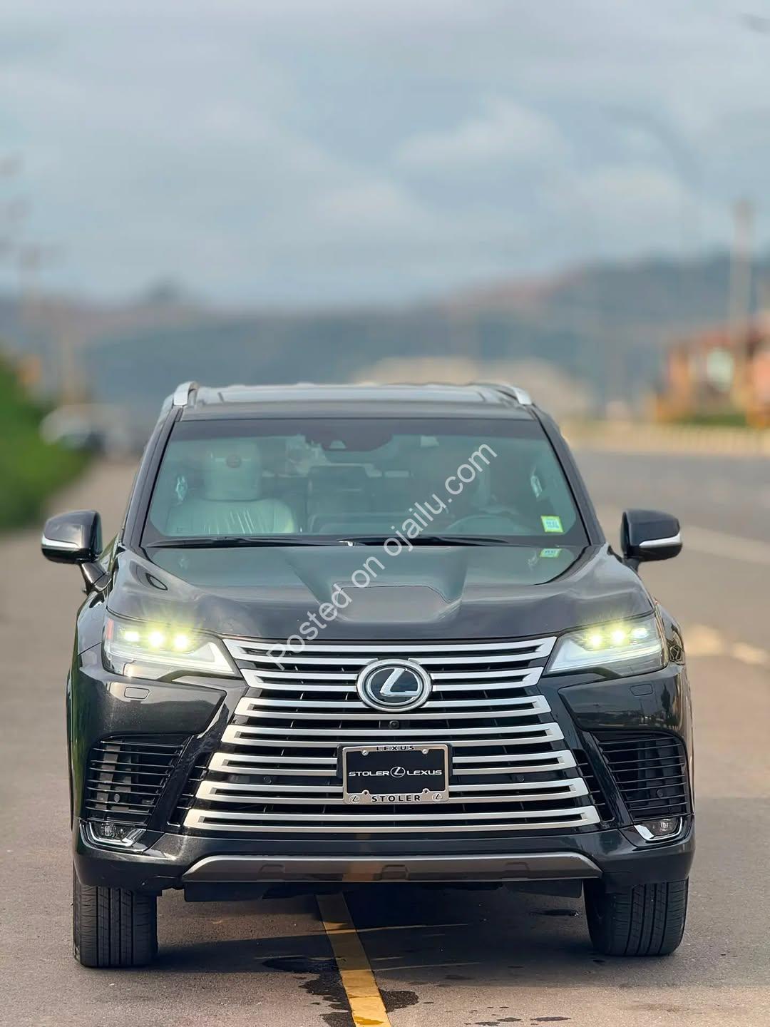 2023 Lexus LX600 – Luxury Unleashed!