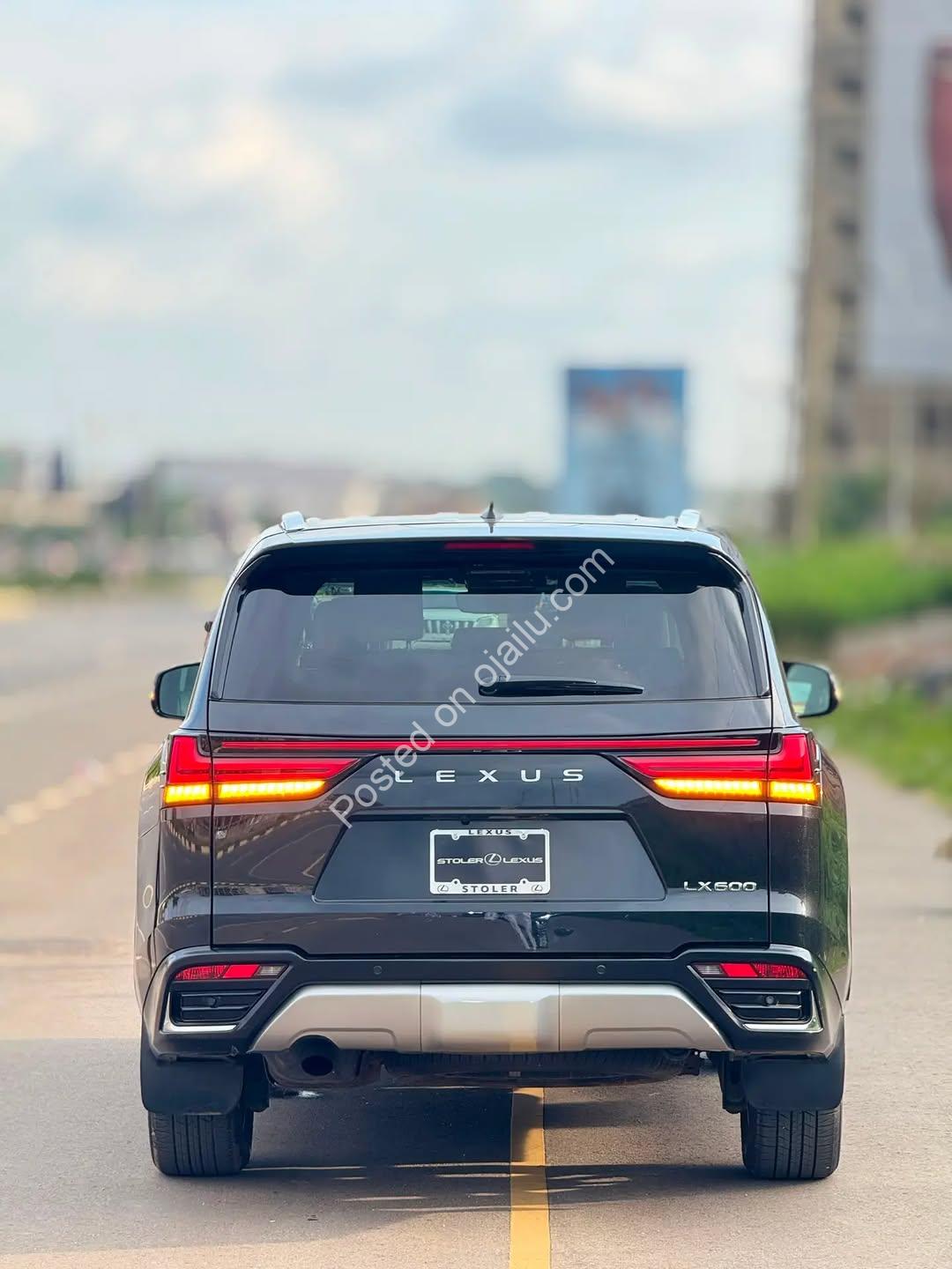 2023 Lexus LX600 – Luxury Unleashed!