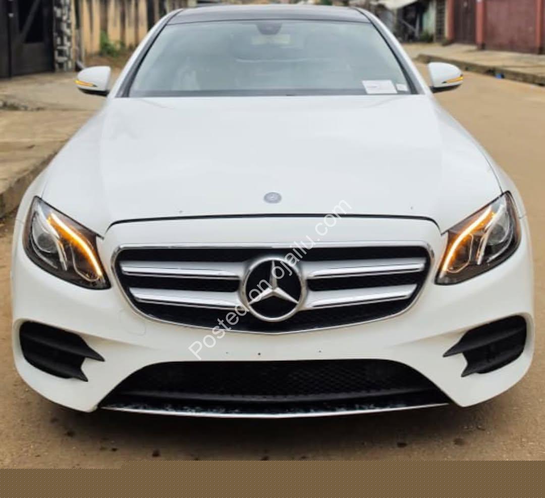 2017 E300 4MATIC: Luxury