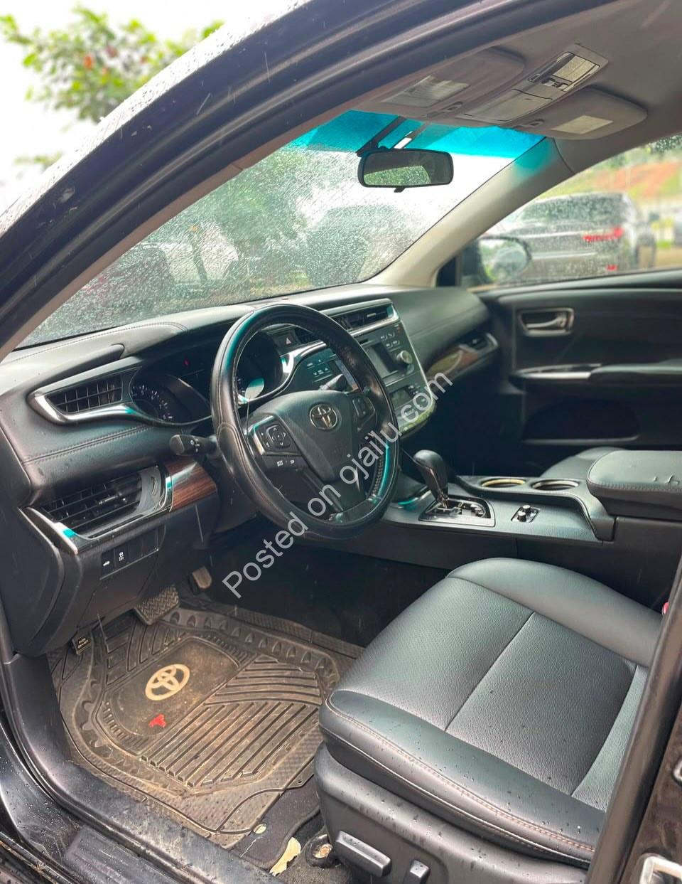 2016-Style Avalon XLE – Loaded & Pristine