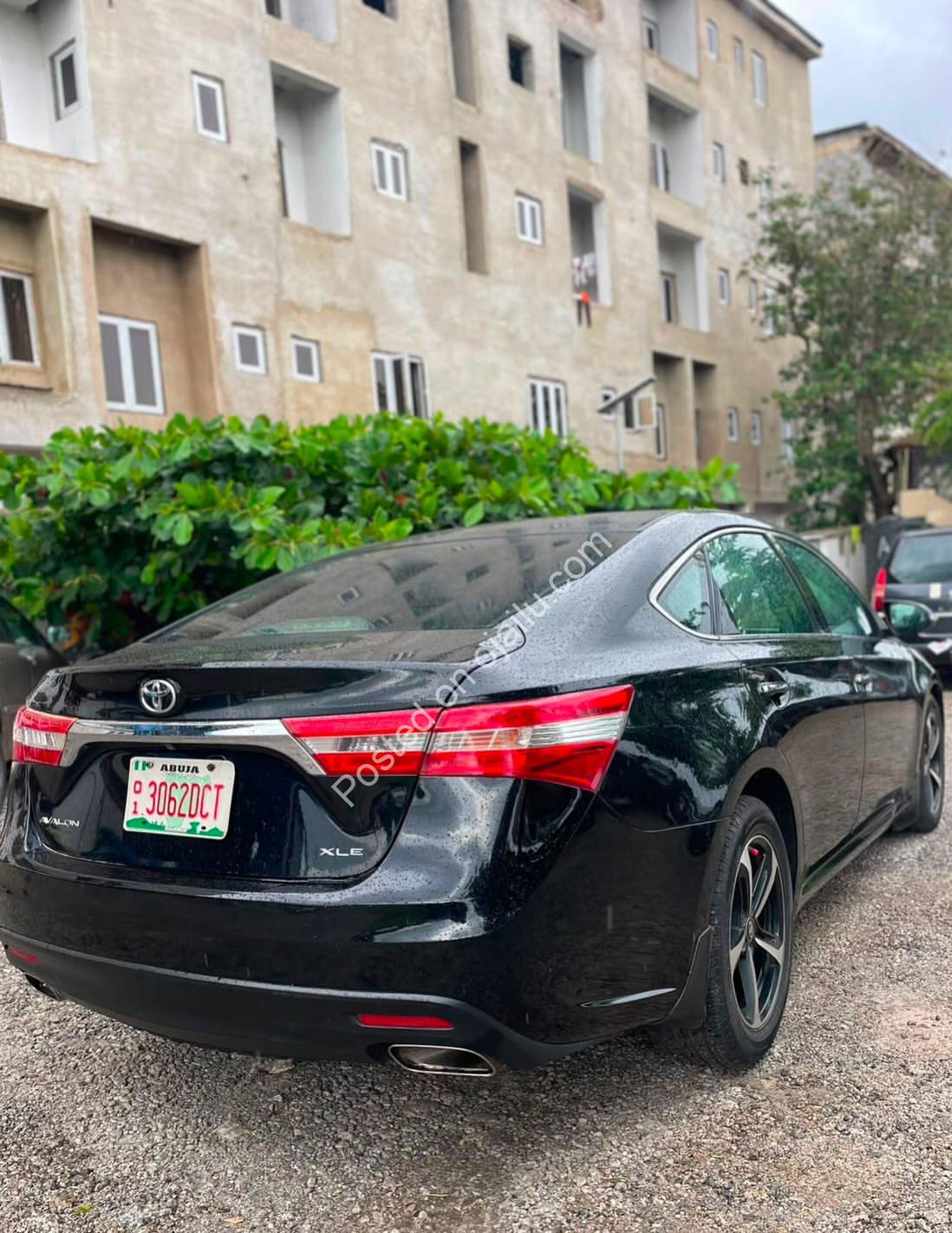 2016-Style Avalon XLE – Loaded & Pristine