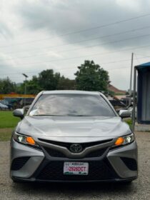 2018 Toyota Camry SE – Immaculate