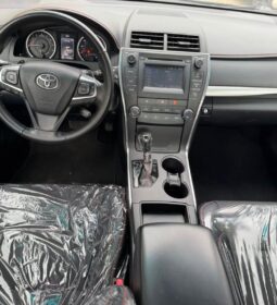 2016 Toyota Camry SE: Pristine Import