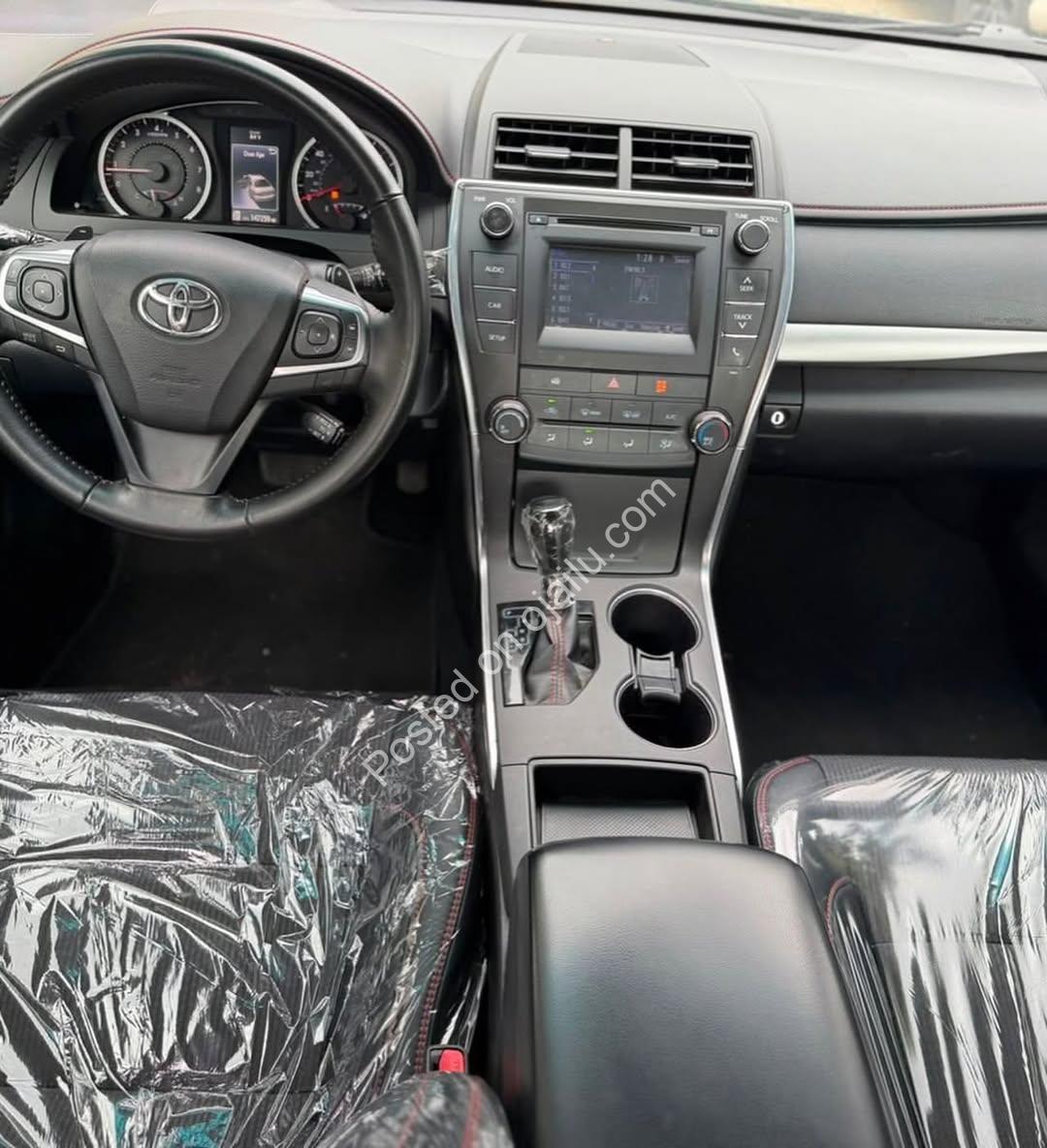 2016 Toyota Camry SE: Pristine Import, Abuja