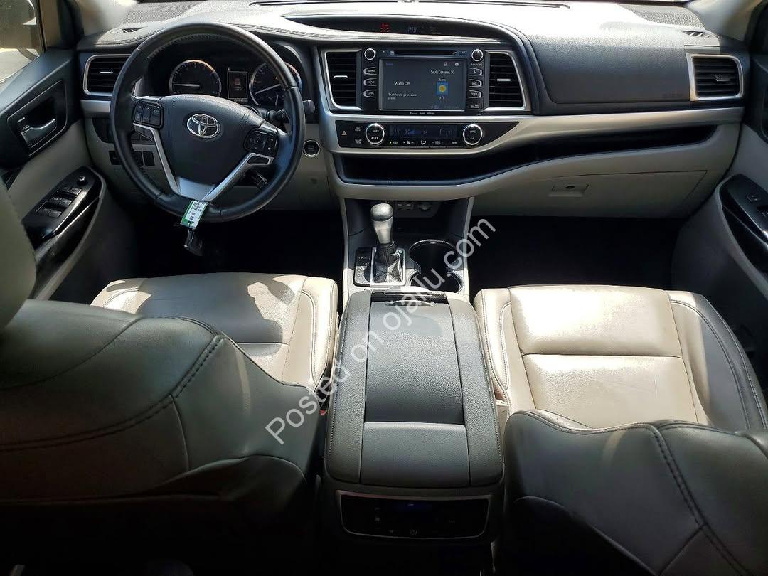 2019 Toyota Highlander XLE – Ultimate Family Luxury SUV
