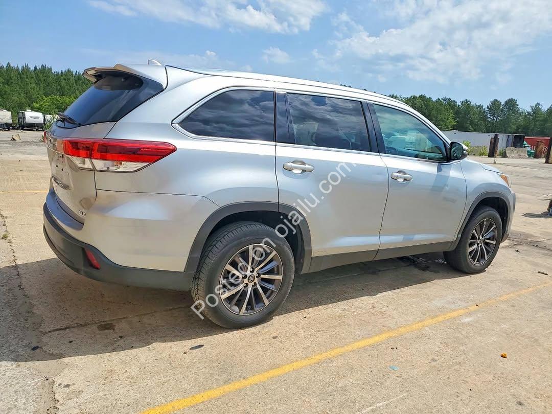 2019 Toyota Highlander XLE – Ultimate Family Luxury SUV