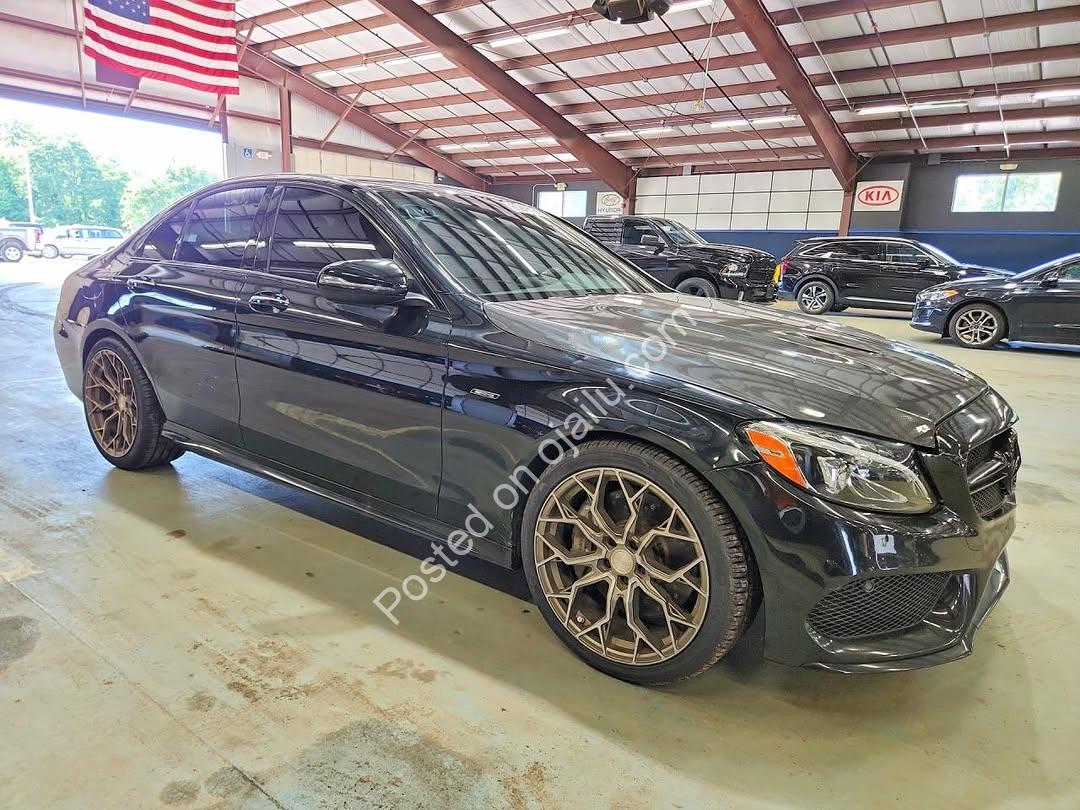 AMG Performance, 4MATIC Grip — V6 Luxury Awaits.