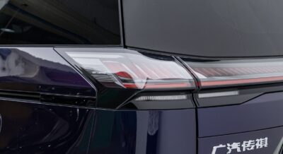 7-Seat Luxury PHEV: Zero Fuel Worry