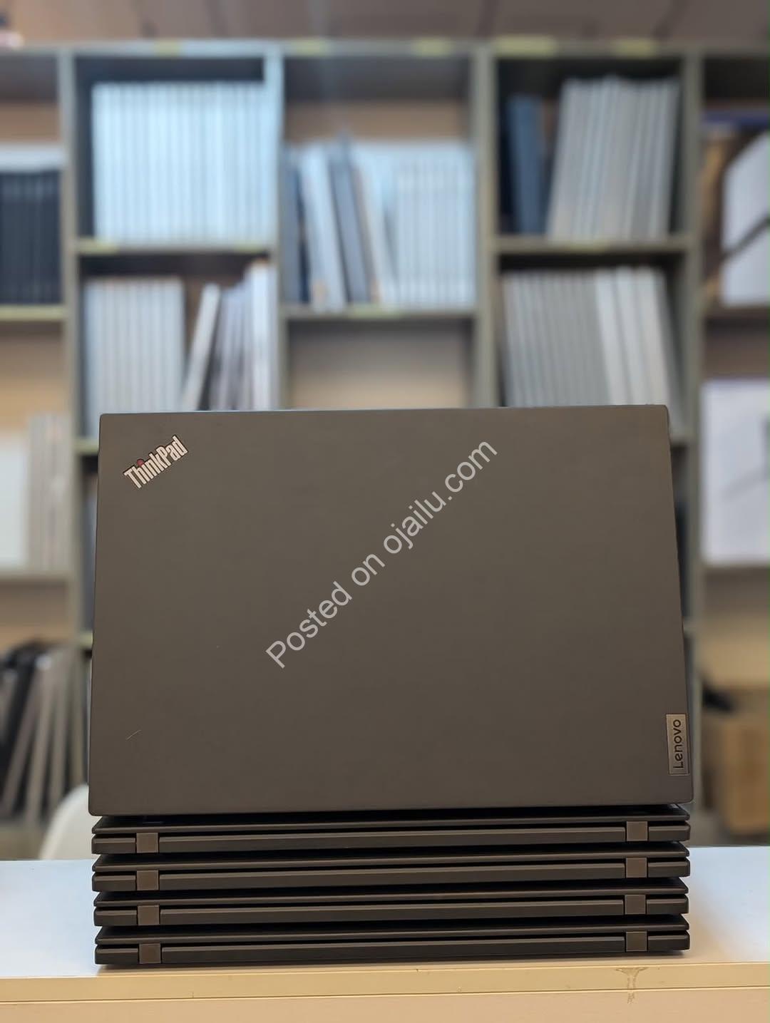 Power-Packed ThinkPad T14s: i7 Speed, Touch, Face ID!