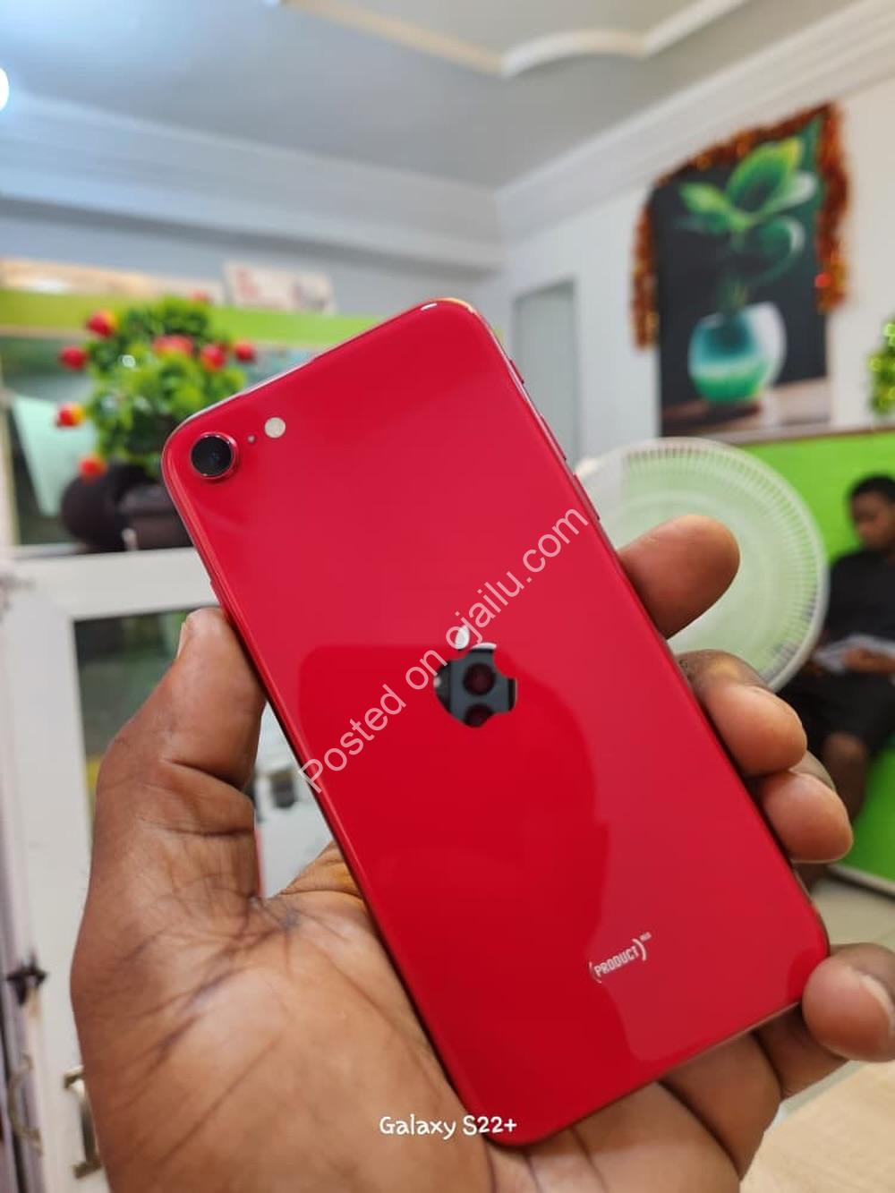 iPhone SE 64GB: ₦160,000 Apple Power Deal!