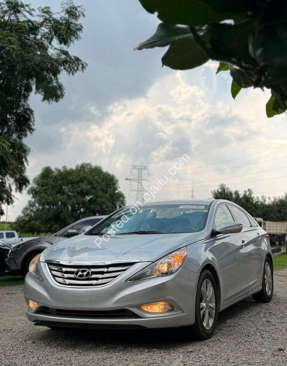 2013 Sonata Limited: Luxury, Loaded, Pristine