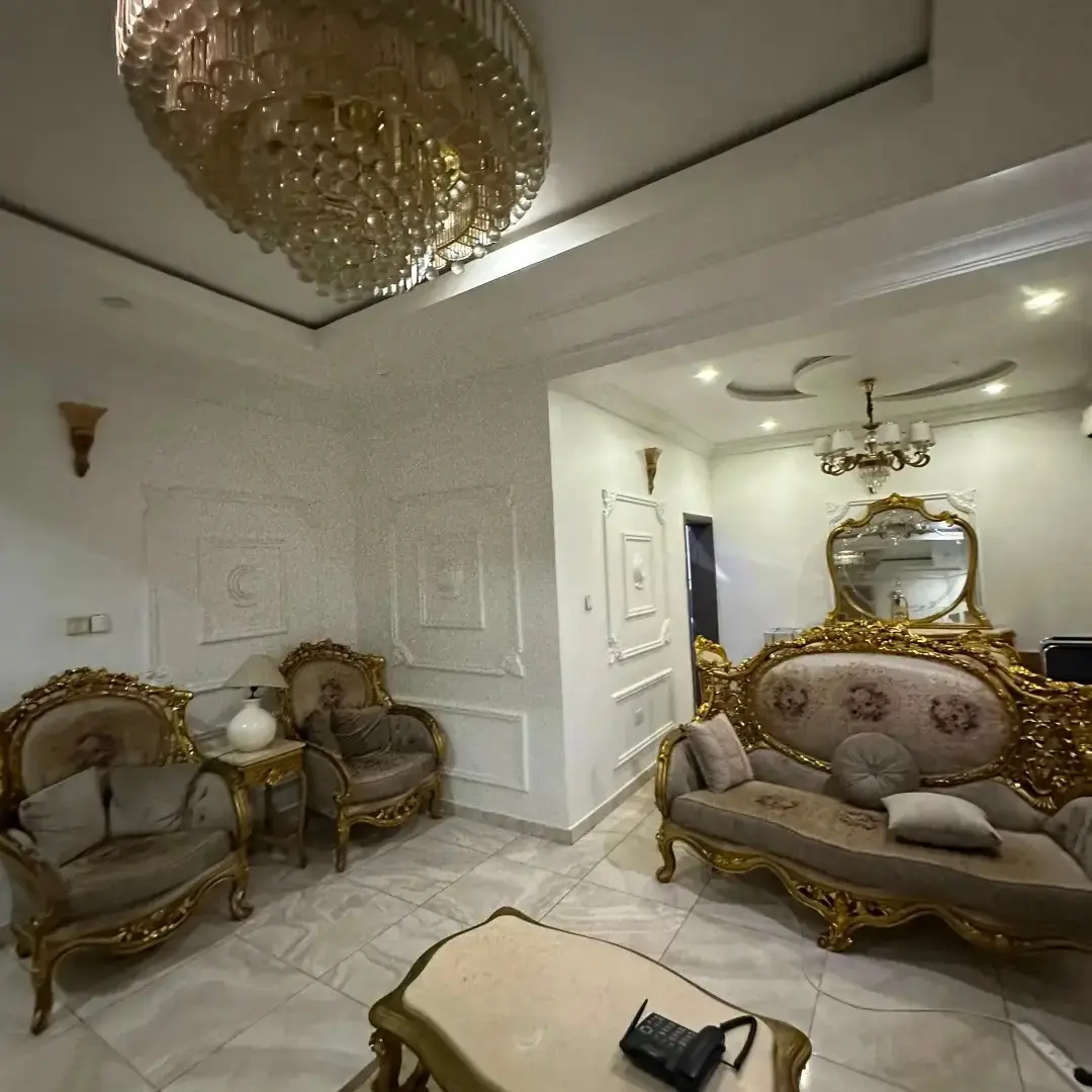 Mandela Estate Duplex: Move-In Ready!