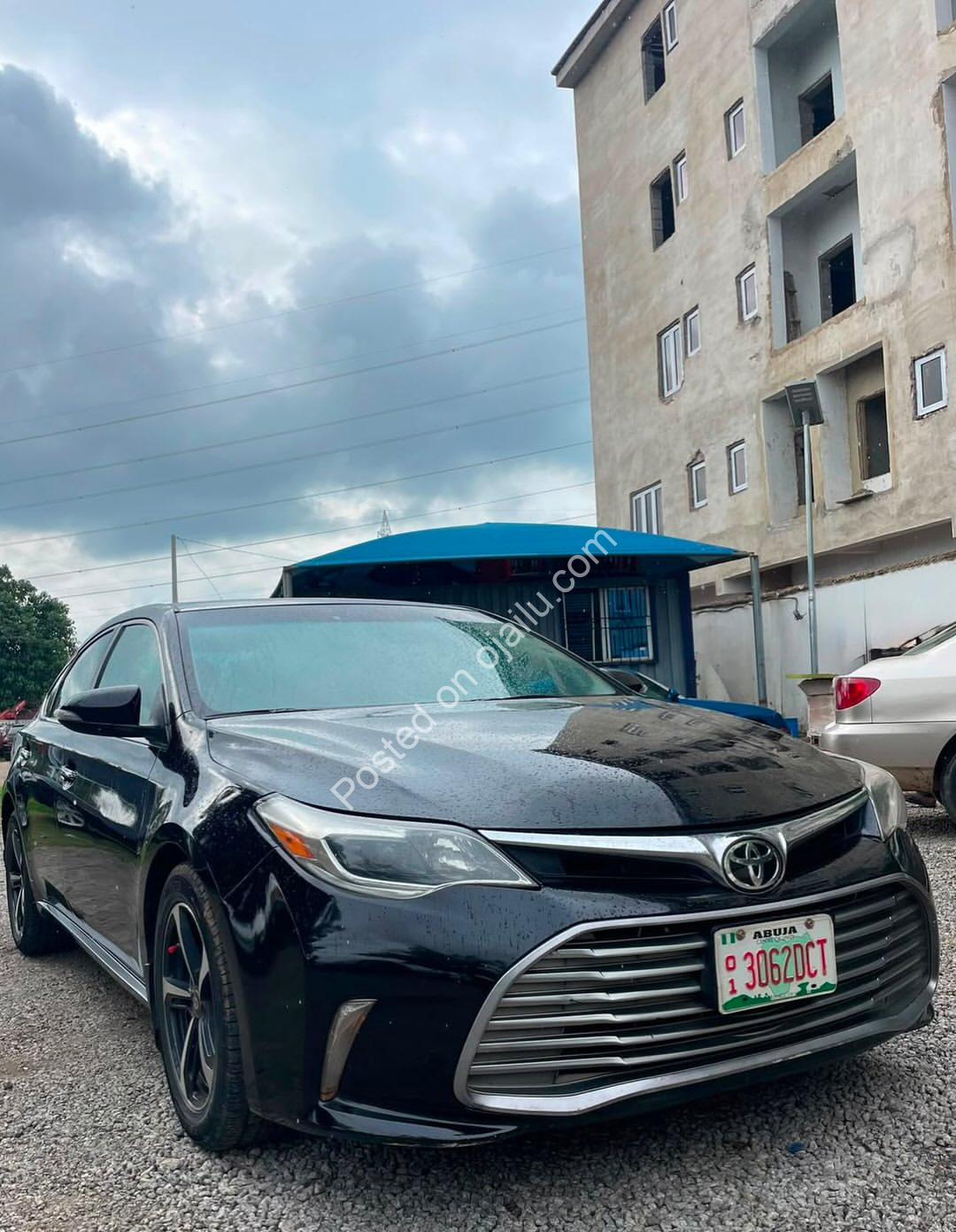 2016-Style Avalon XLE – Loaded & Pristine