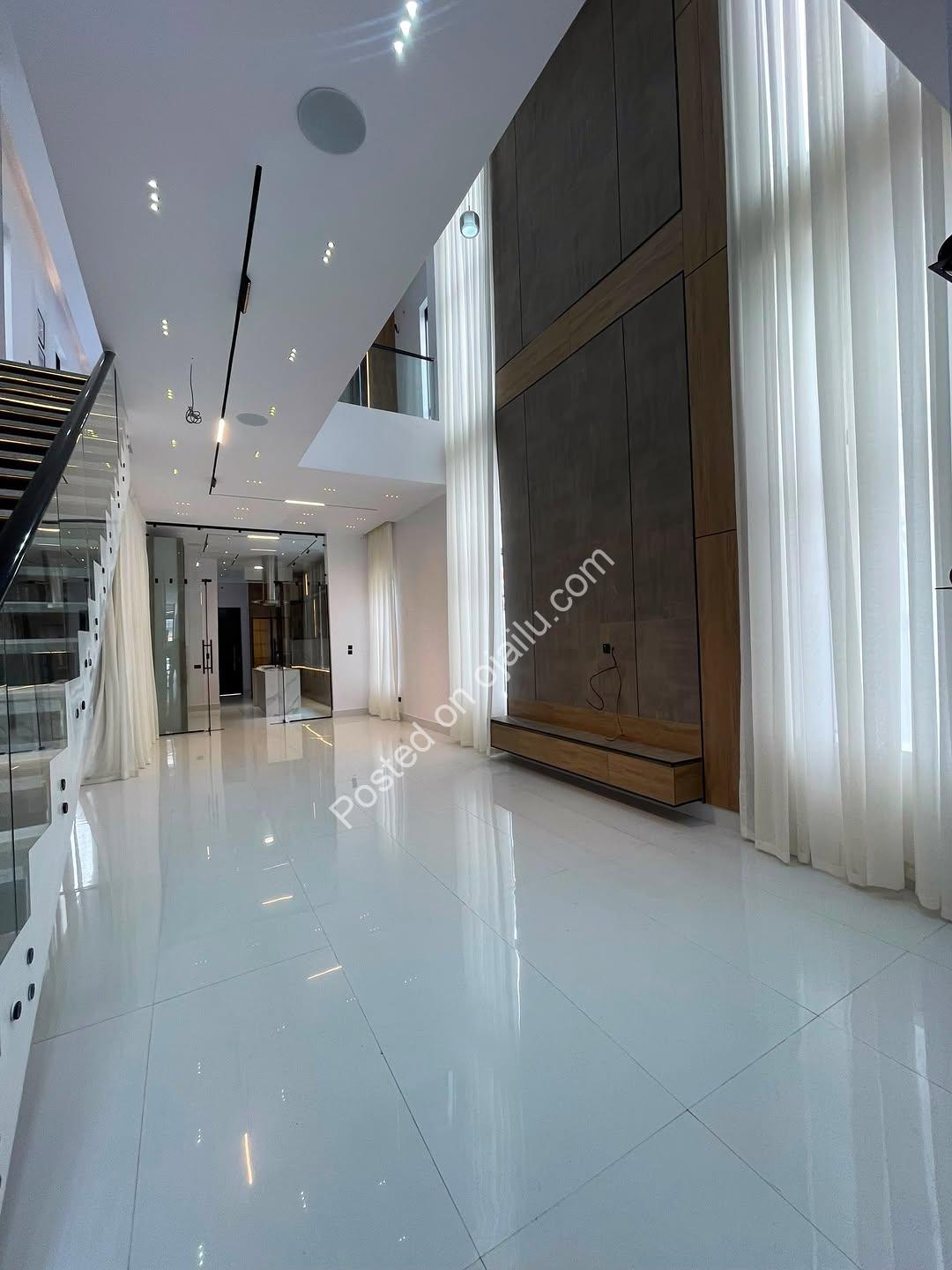 Ikota’s Finest: 5-Bed Duplex with Pool & Cinema