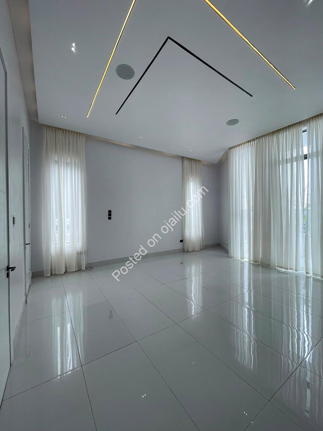 Ikota’s Finest: 5-Bed Duplex with Pool & Cinema