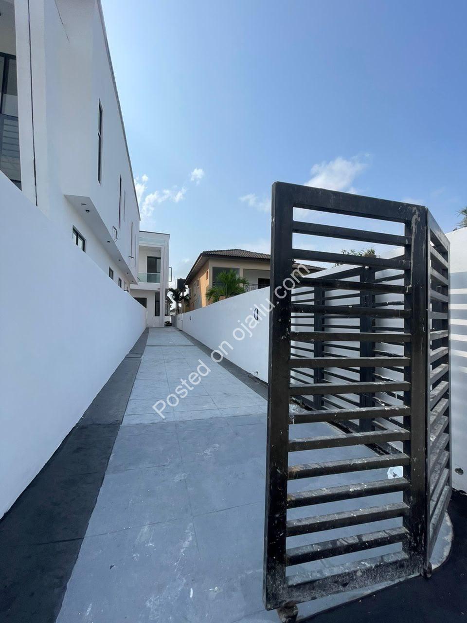 Smart 4-Bedroom Home with Premium Smart Features