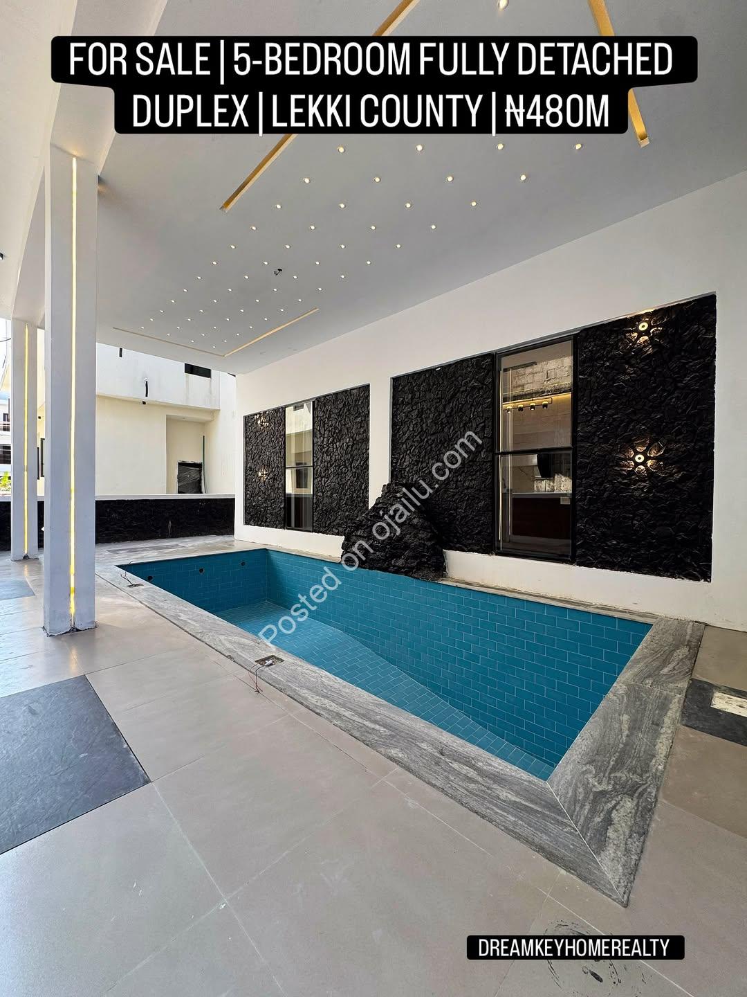 Your Dream Home Awaits in Lekki County – 5 Bedroom Detached Duplex with Private Pool!