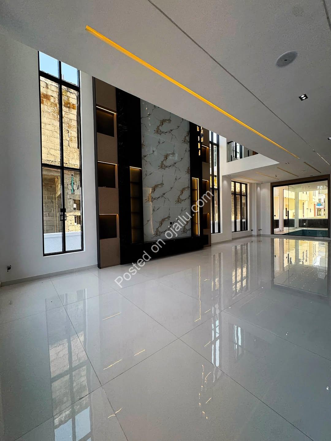 Your Dream Home Awaits in Lekki County – 5 Bedroom Detached Duplex with Private Pool!