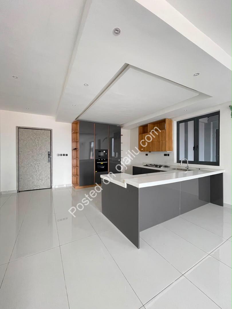 Serene 2-Bed Maisonette With Pool & Gym in Lekki 1