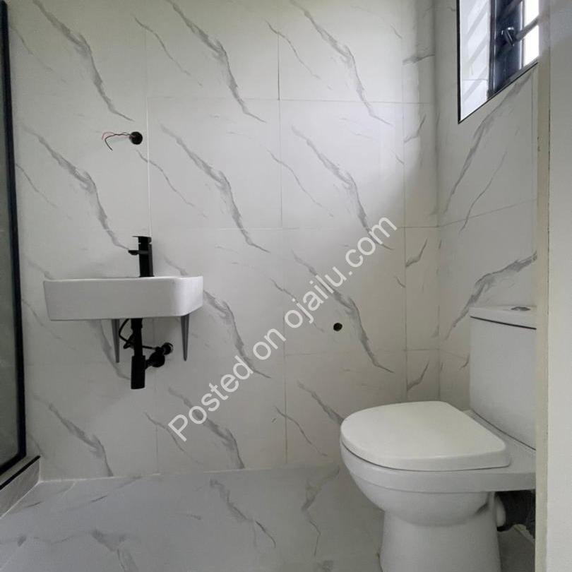 5-Bed Detached Duplex w/ Pool in Ajah