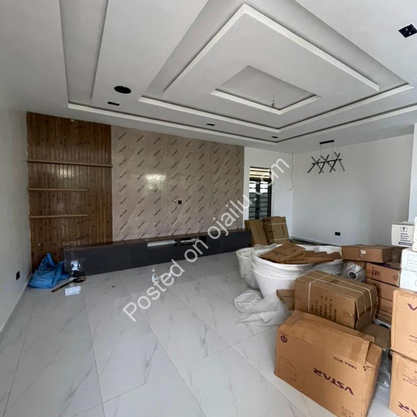 5-Bed Detached Duplex w/ Pool in Ajah