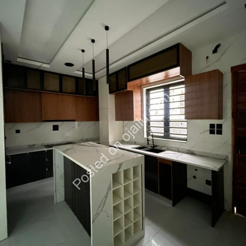 5-Bed Detached Duplex w/ Pool in Ajah