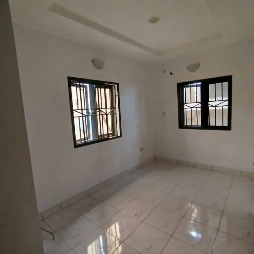 Exclusive 3BR w/ Private Balcony | Lekki Phase 1