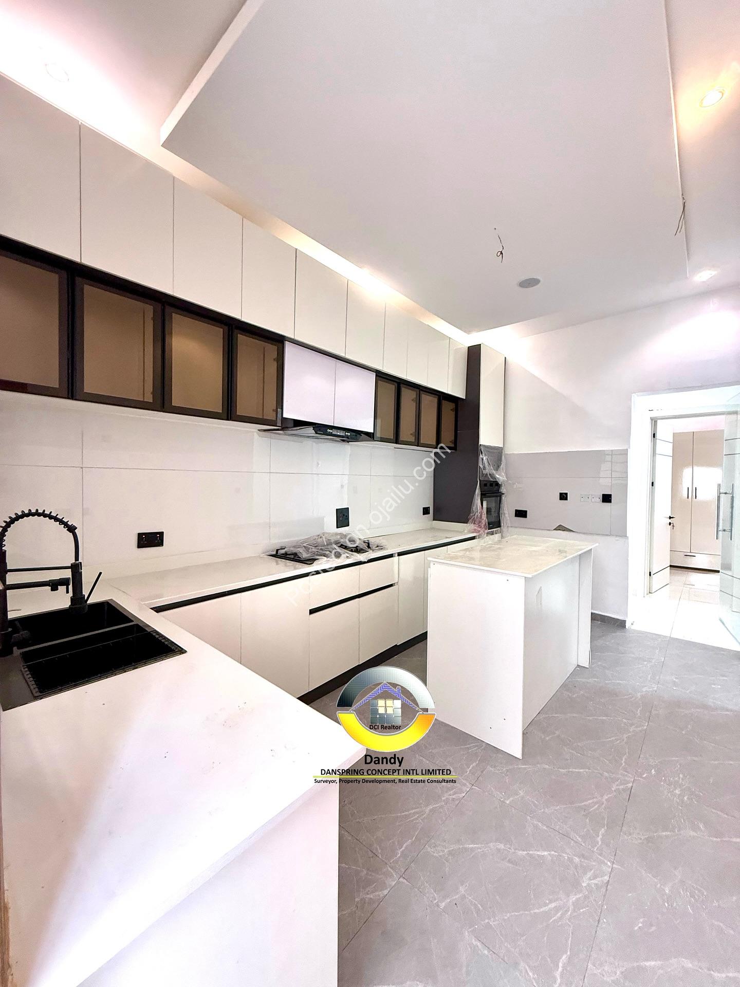 4-Bed Corner Duplex w/ Gov’t Consent in Idado