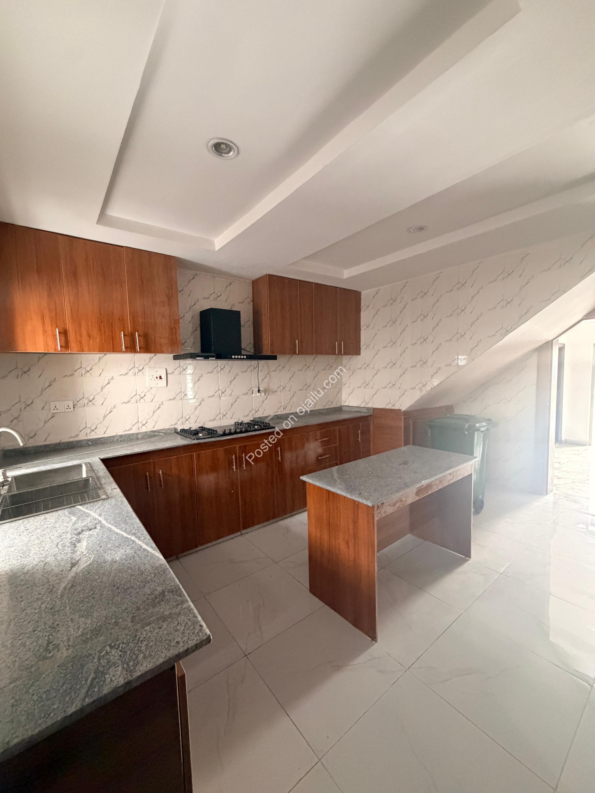 Mabushi 5-Bed Duplex with BQ for Rent
