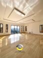 Live Royally: 5-Bed Smart Duplex + BQ, Ajah