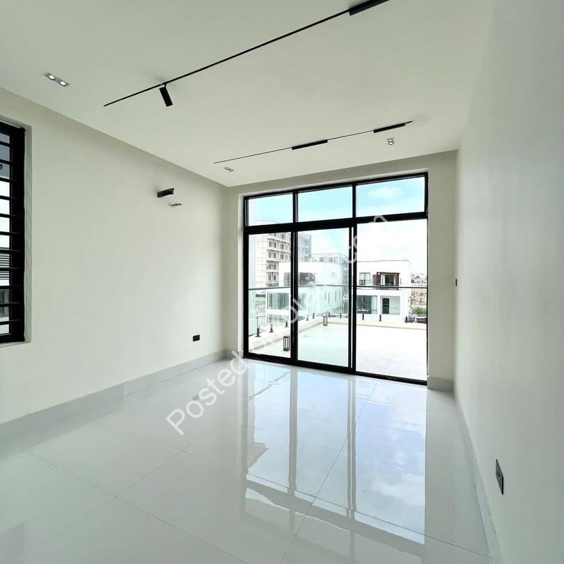 Smart Living Starts Here: 5-Bed Lekki Duplex + Cinema, Gym & Pool