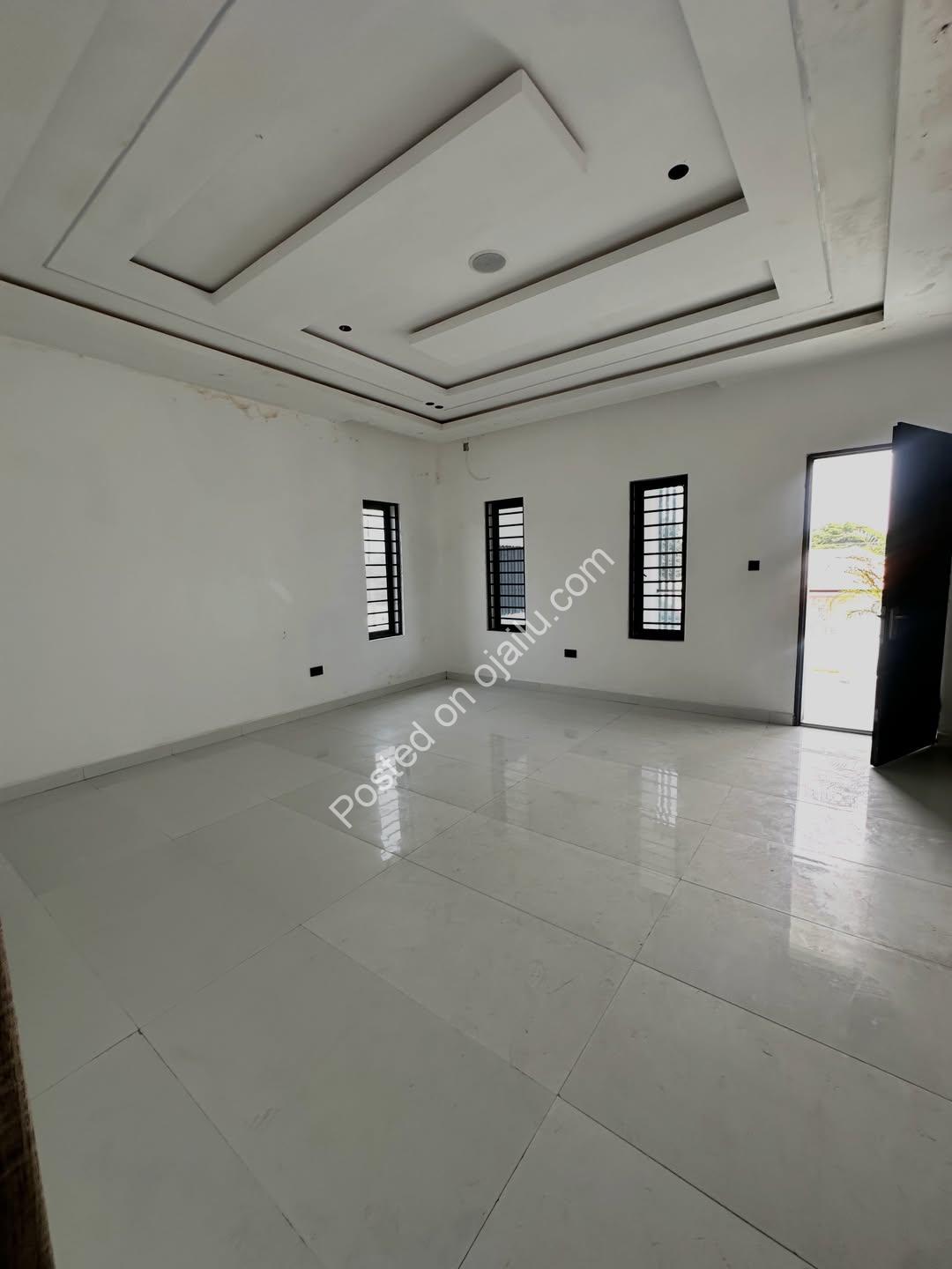 Smart 5-Bed Detached Duplex + BQ in Gwarinpa