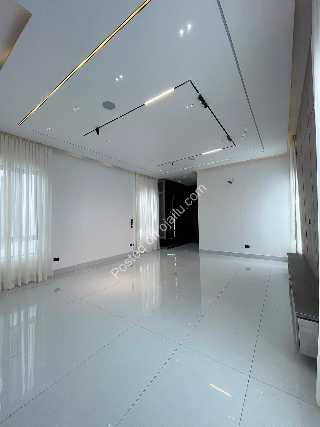 Ikota’s Finest: 5-Bed Duplex with Pool & Cinema