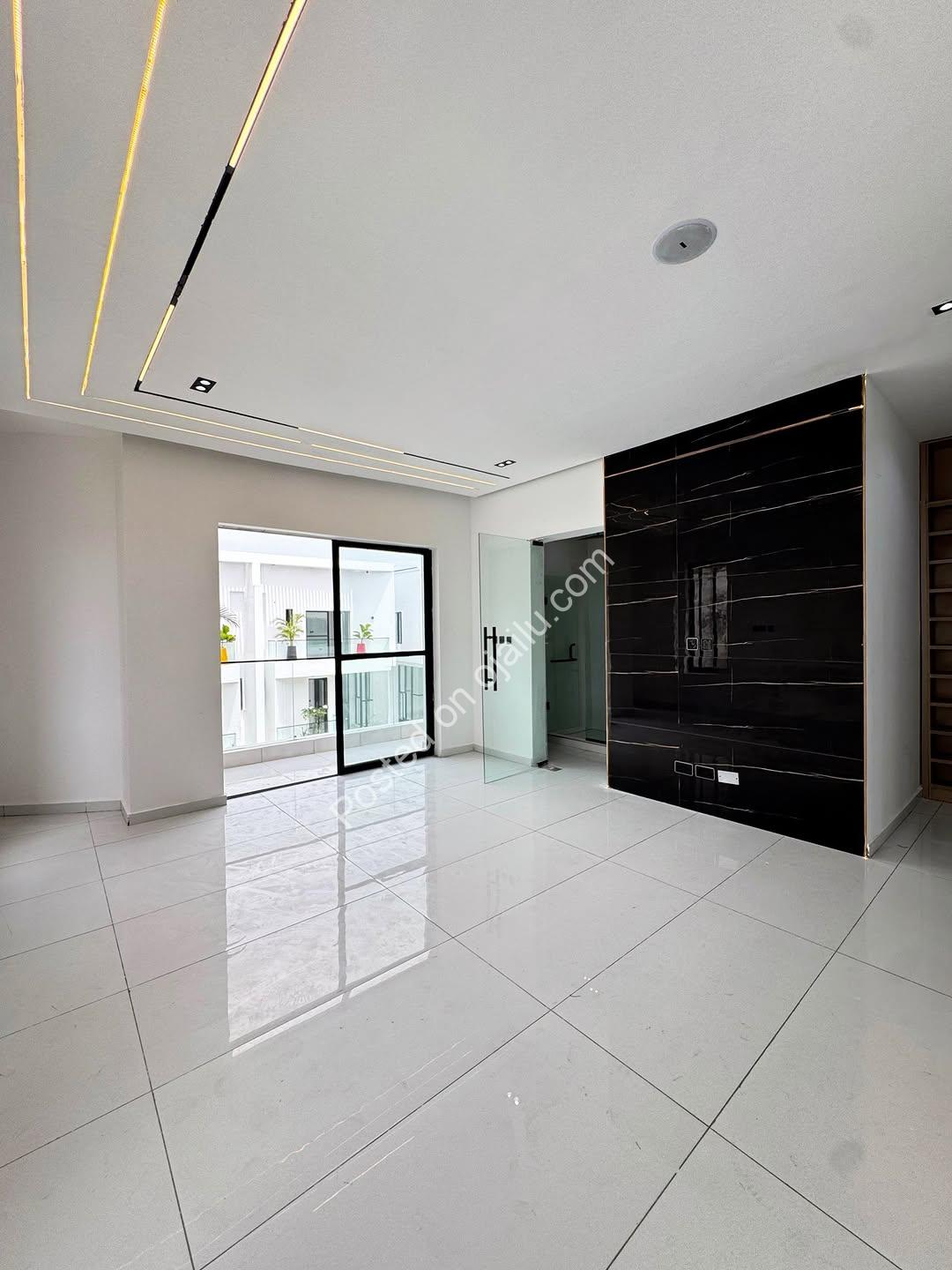 4-Bed Semi-D Duplex on Orchid Road | En-Suite BQ