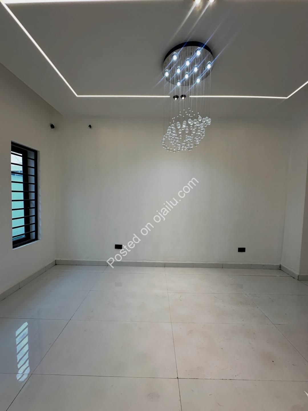 Smart 5-Bed Detached Duplex + BQ in Gwarinpa