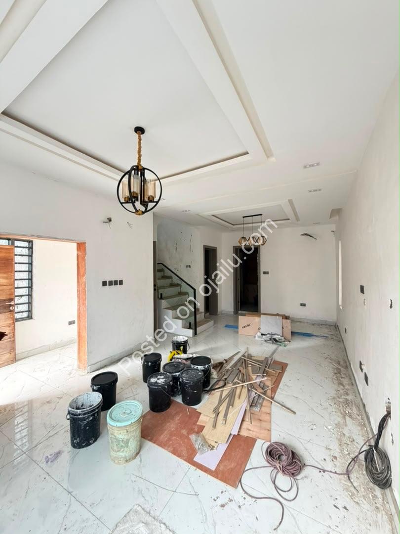 4-Bed En-Suite Duplex in Prime Magodo GRA