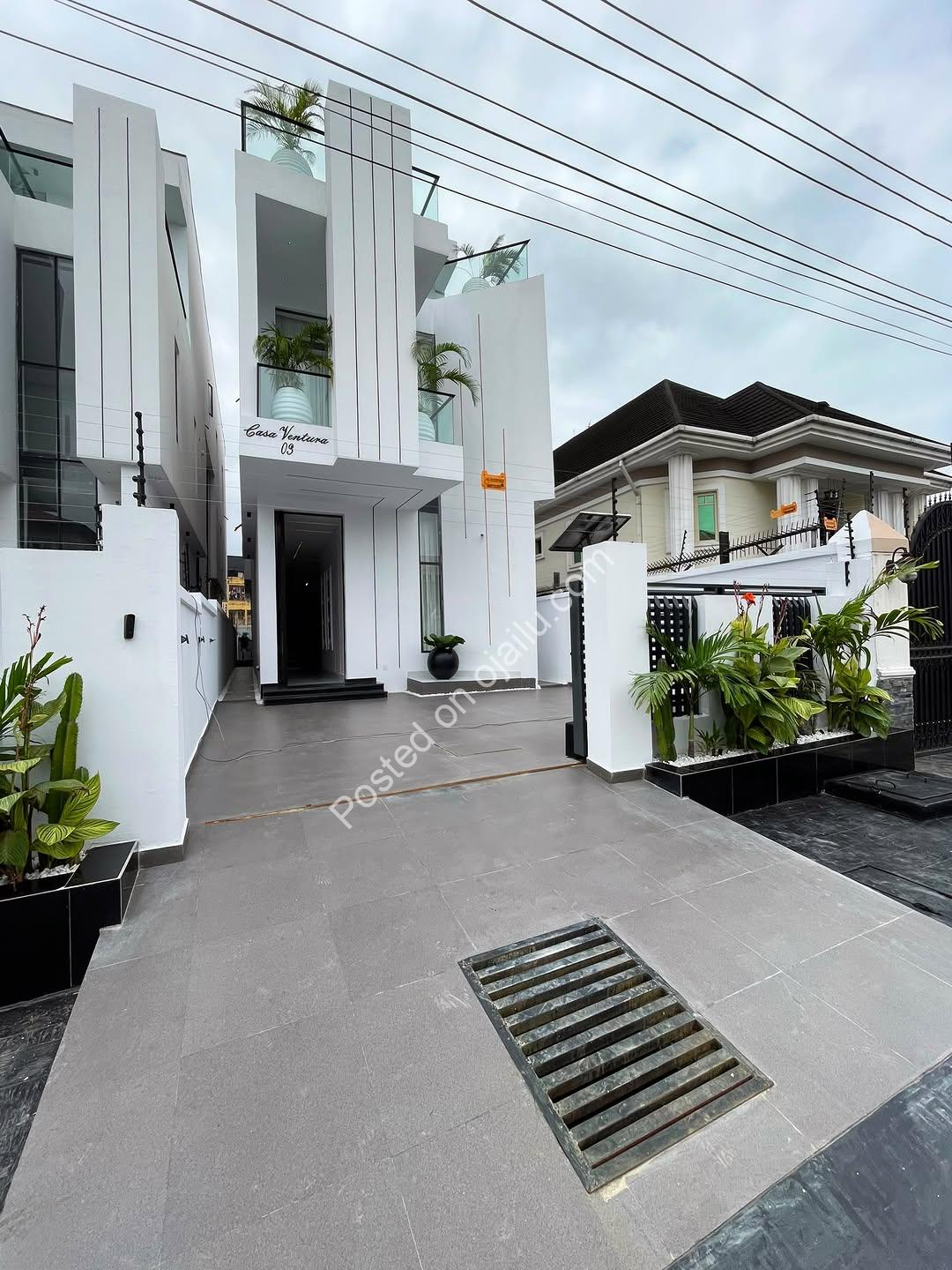 Ikota’s Finest: 5-Bed Duplex with Pool & Cinema