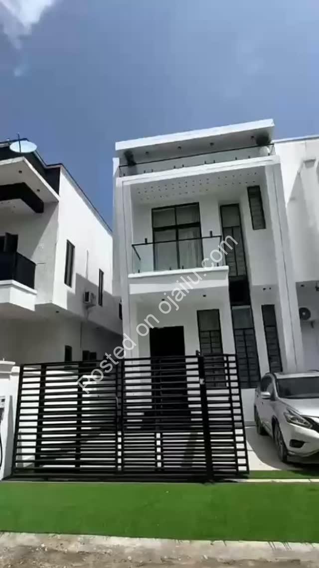 Spacious 4-Bedroom Duplex in Secure Ajah Estate