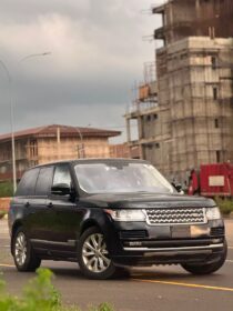 2014 Range Rover HSE: Luxury Awaits at a Steal