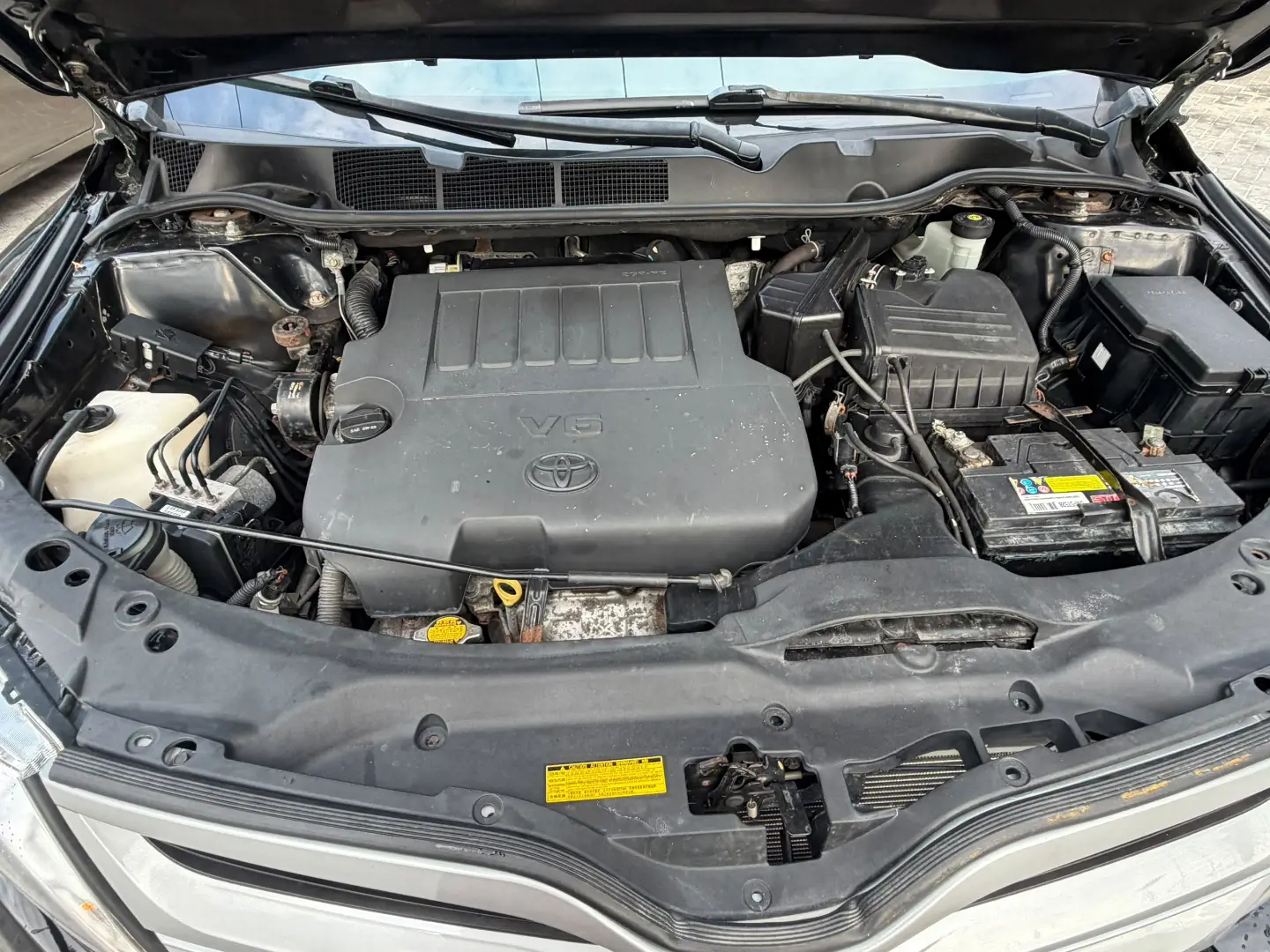 2014 Toyota Venza XLE AWD: Loaded Panoramic V6 Black on Black