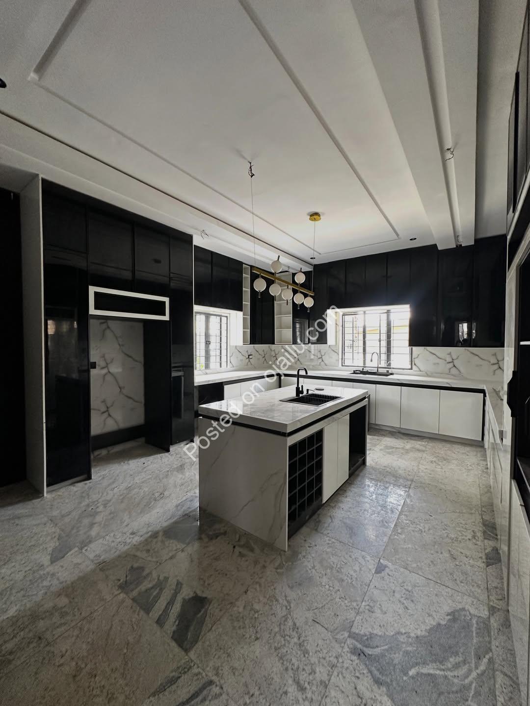 Splash Into Serenity: 5-Bed Gwarinpa Duplex + Pool